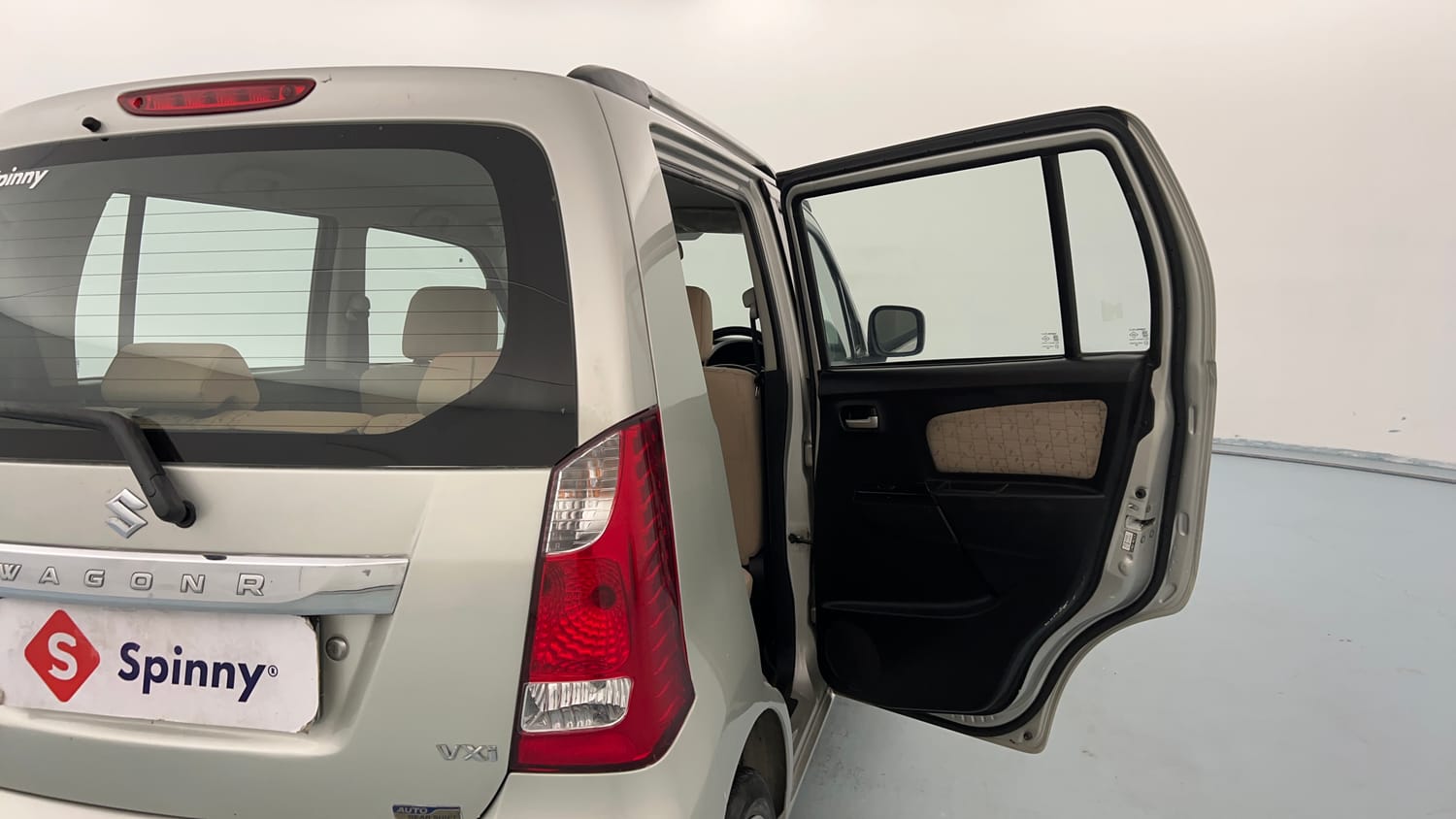 Used 2018 Maruti Suzuki Wagon R 1.0 VXI AMT Petrol Automatic interior RIGHT REAR DOOR OPEN VIEW