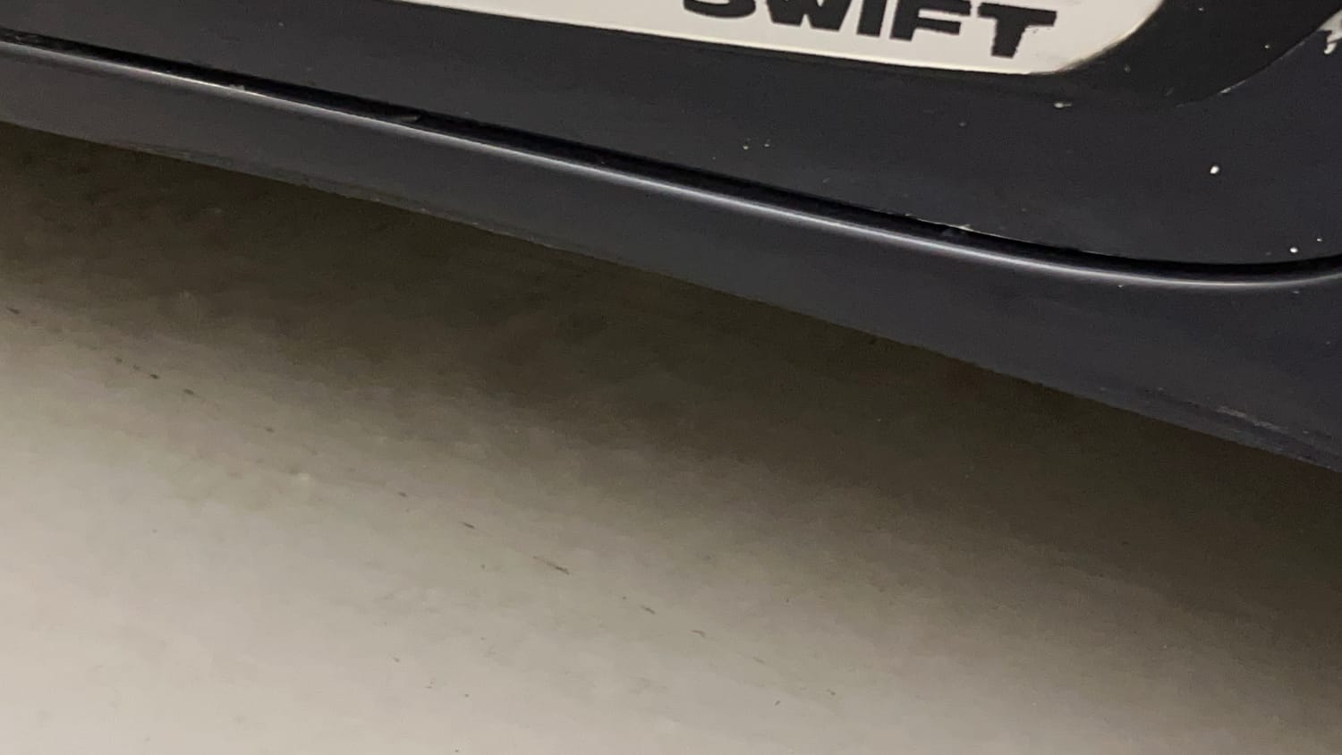 Used 2018 Maruti Suzuki Swift ZXi AMT Petrol Automatic dents MINOR DENT