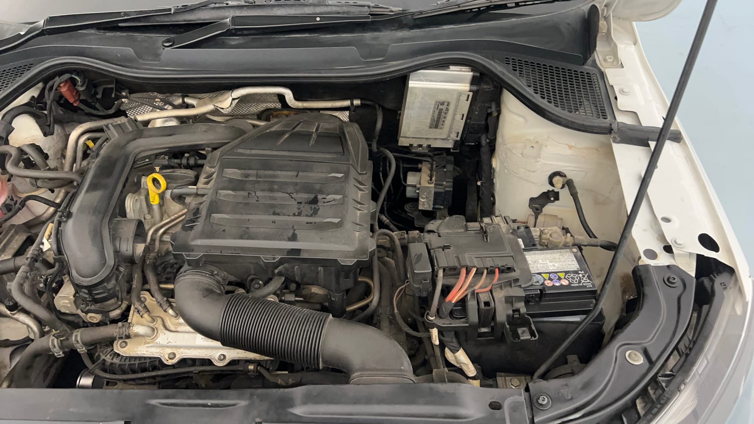 Used 2020 Skoda Rapid Active 1.0 TSI MT Petrol Manual engine ENGINE LEFT SIDE VIEW