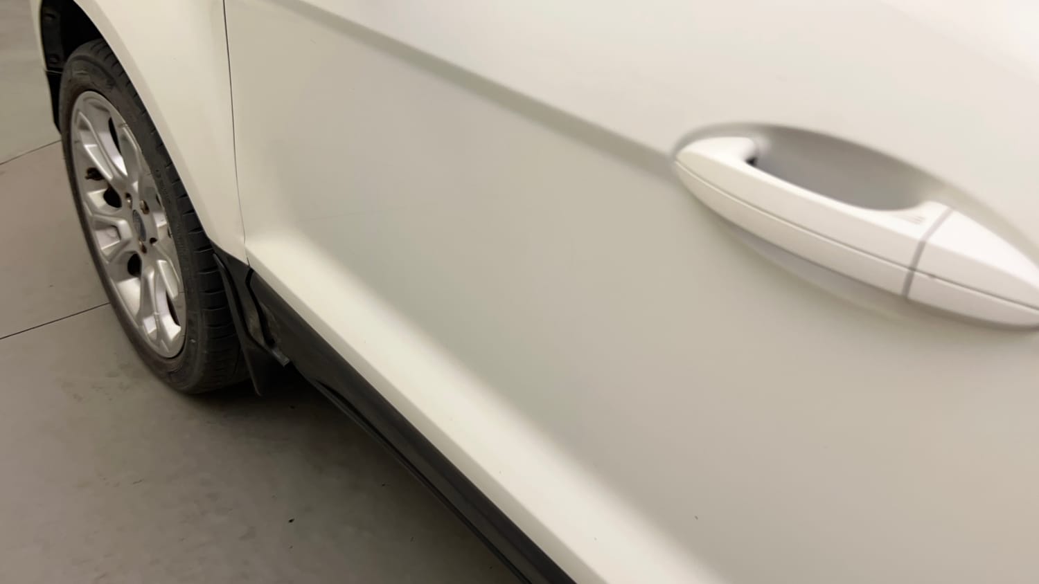 Used 2018 Ford EcoSport Titanium + 1.5L Ti-VCT AT Petrol Automatic dents MINOR SCRATCH