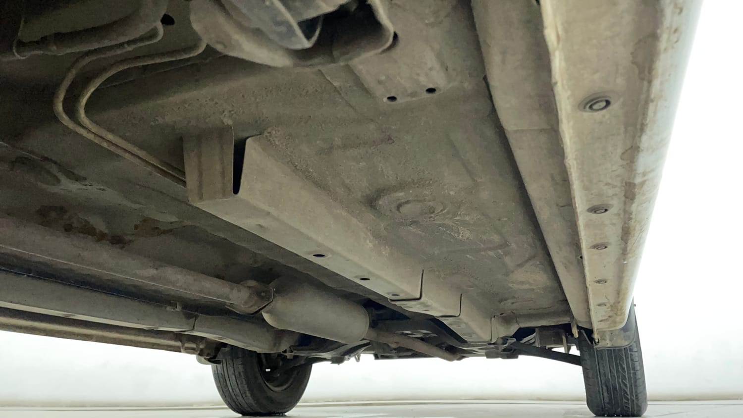 Used 2018 Maruti Suzuki Wagon R 1.0 VXI AMT Petrol Automatic extra REAR RIGHT UNDERBODY VIEW