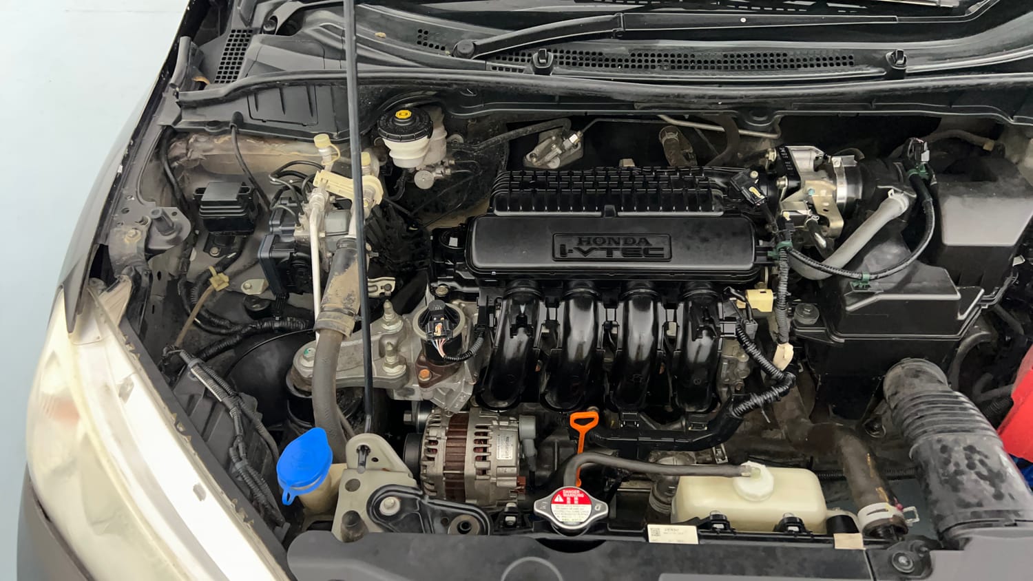 Used 2014 Honda City V Petrol Manual engine ENGINE RIGHT SIDE VIEW
