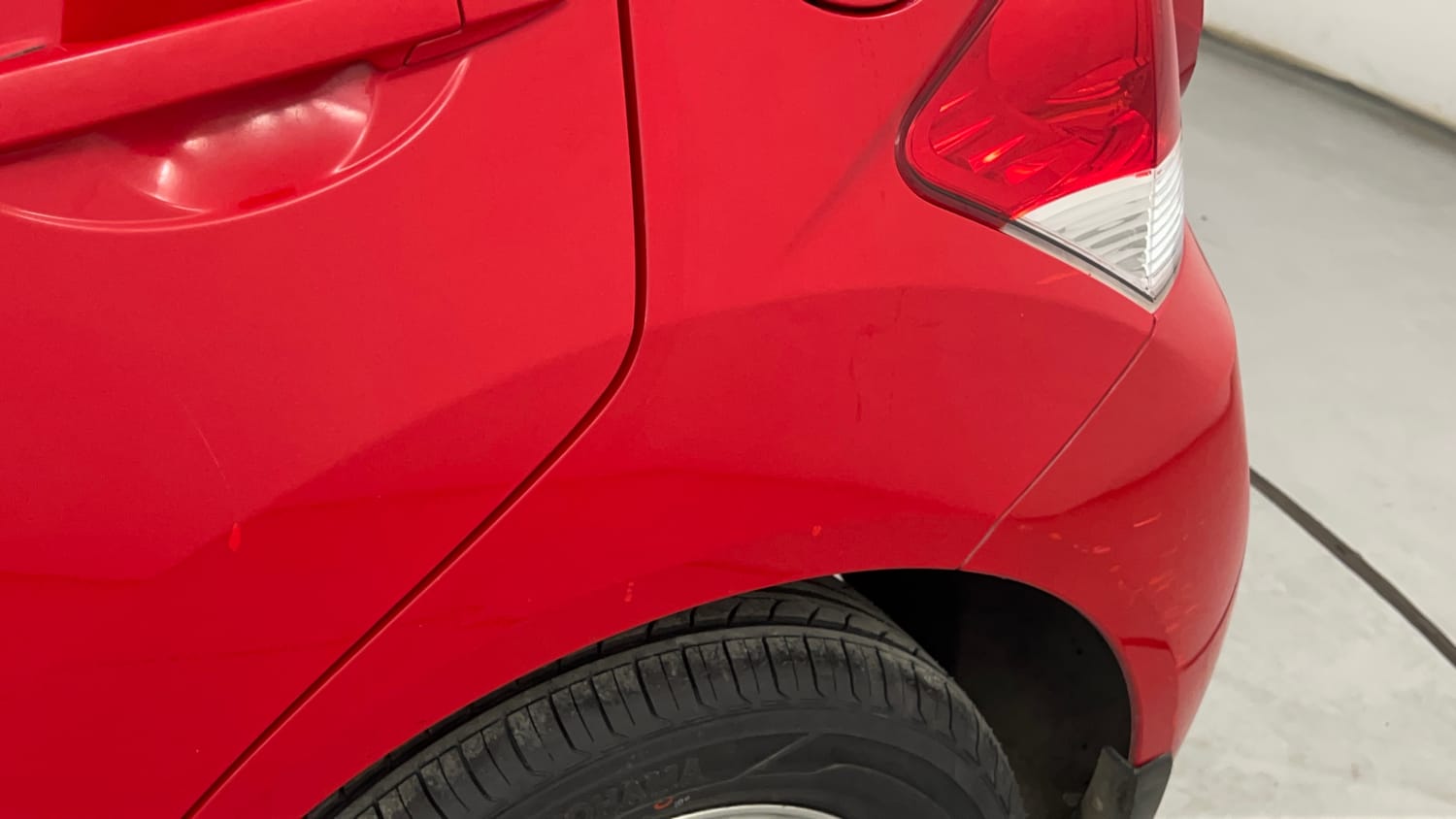 Used 2017 Honda Brio VX AT Petrol Automatic dents MINOR SCRATCH
