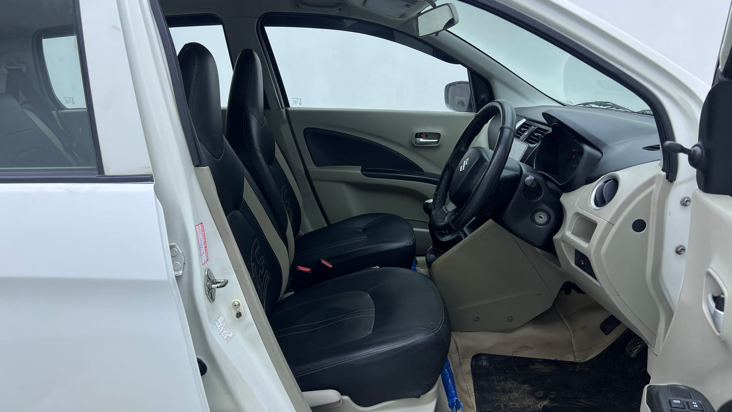 Used 2014 Maruti Suzuki Celerio VXi Petrol Manual interior RIGHT SIDE FRONT DOOR CABIN VIEW
