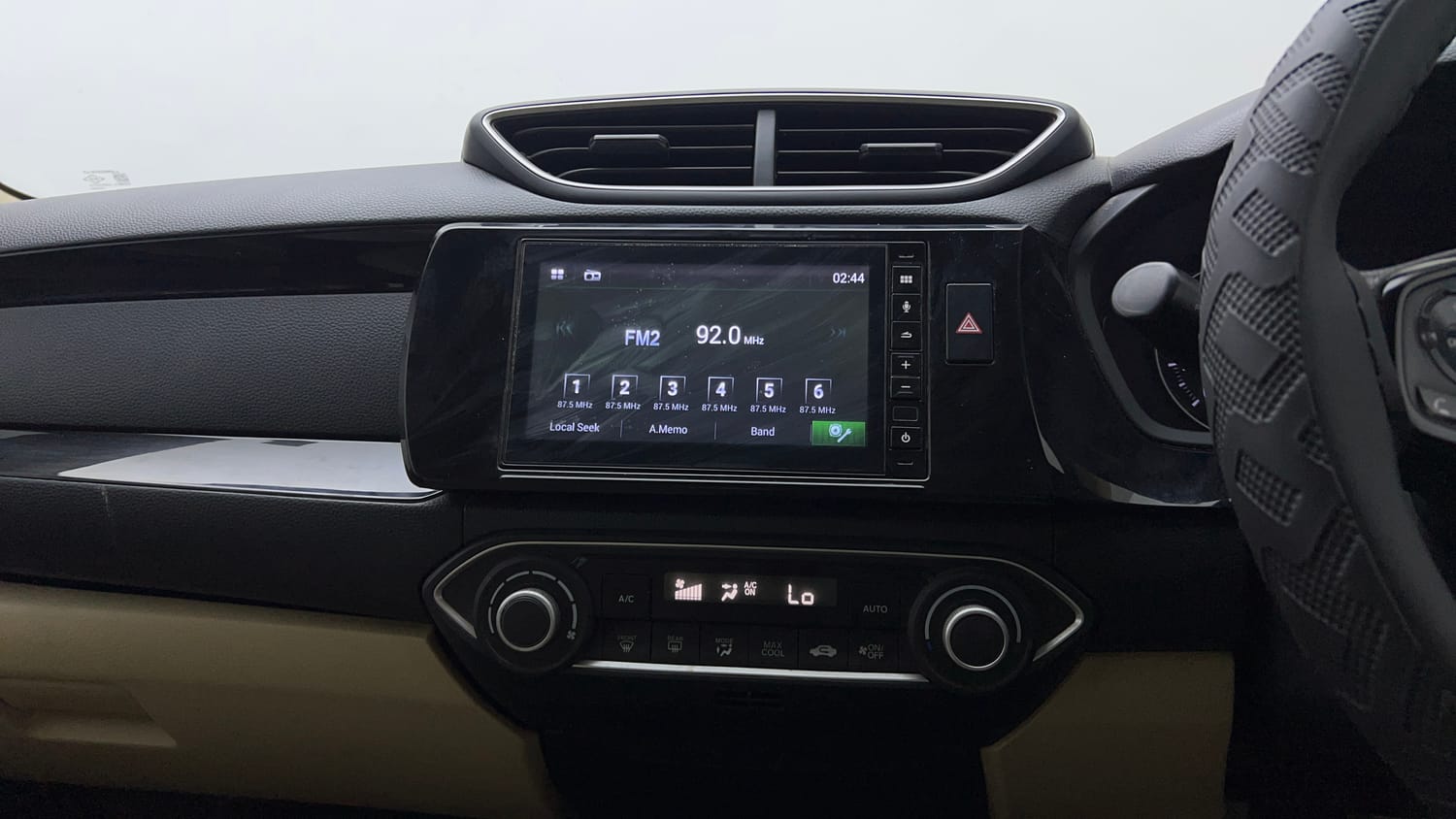 Used 2020 Honda Amaze 1.2 S CVT Petrol Petrol Automatic top_features Integrated (in-dash) music system