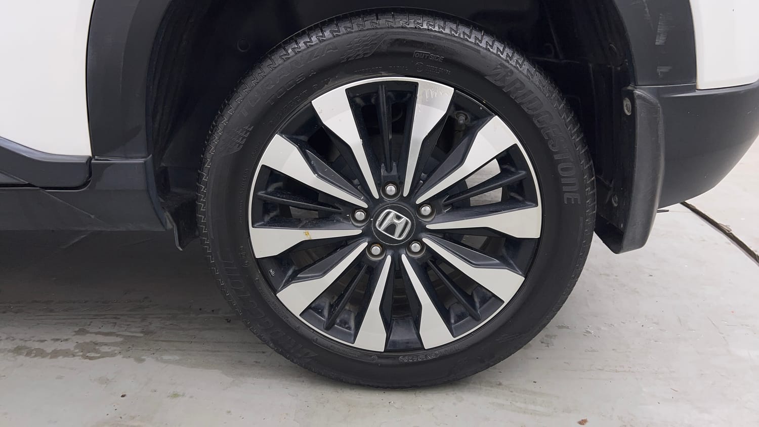 Used 2023 Honda Elevate VX MT Petrol Manual tyres LEFT REAR TYRE RIM VIEW