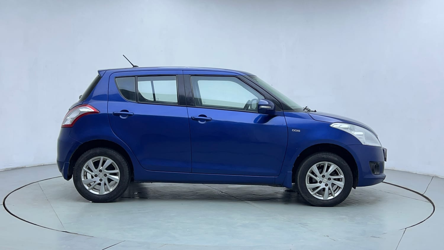 Used 2012 Maruti Suzuki Swift ZDi Diesel Manual exterior RIGHT SIDE VIEW