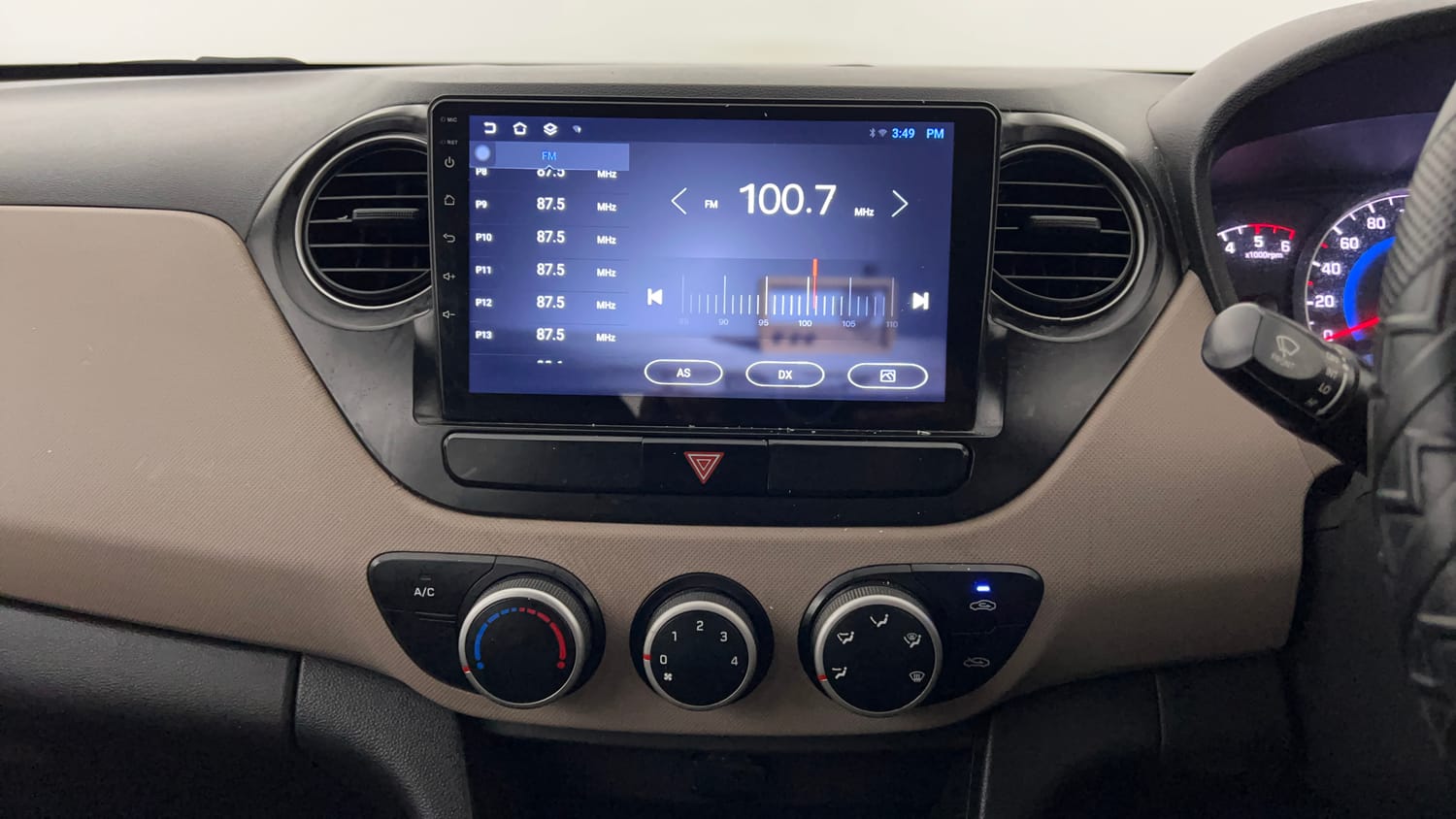 Used 2017 Hyundai Grand i10 Magna U2 1.2 CRDi Diesel Manual interior MUSIC SYSTEM & AC CONTROL VIEW