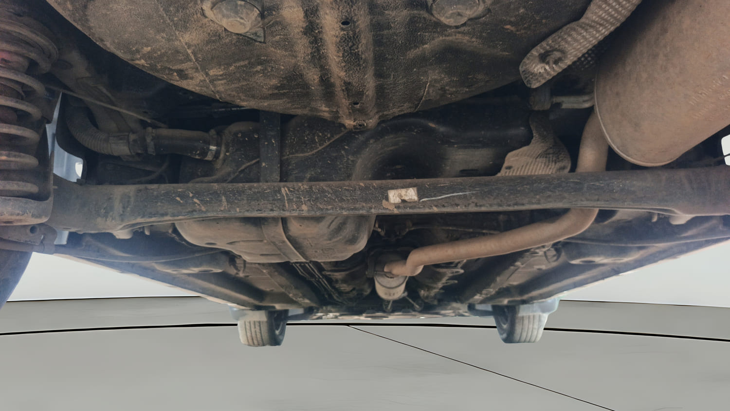 Used 2022 Mahindra XUV 300 W8 (O) 1.5 Diesel AMT Diesel Automatic extra REAR UNDERBODY VIEW (TAKEN FROM REAR)