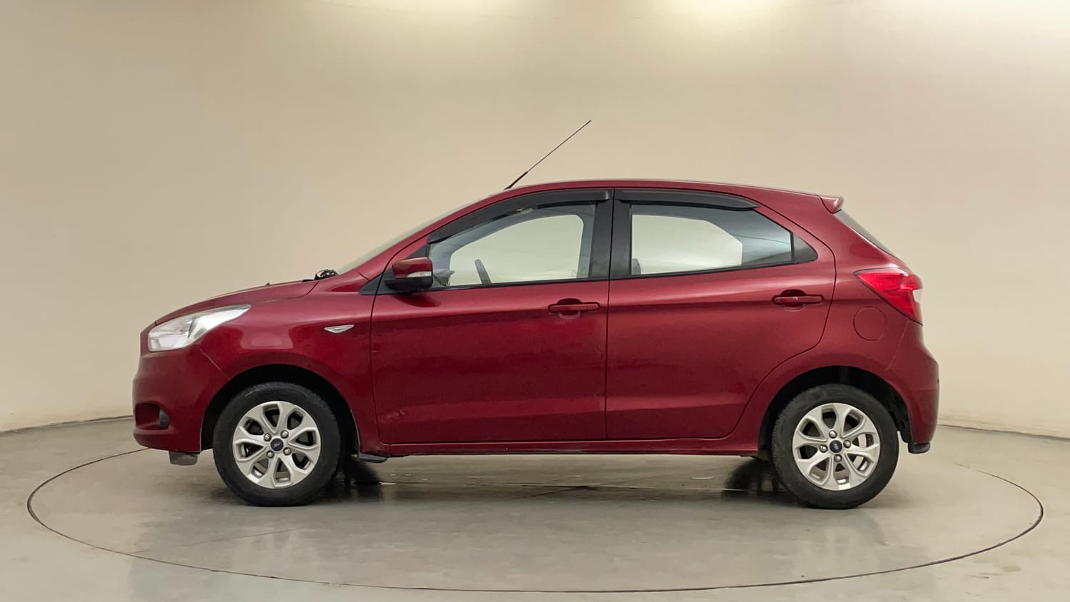 Used 2016 Ford Figo Trend 1.2 Ti-VCT Petrol Manual exterior LEFT SIDE VIEW