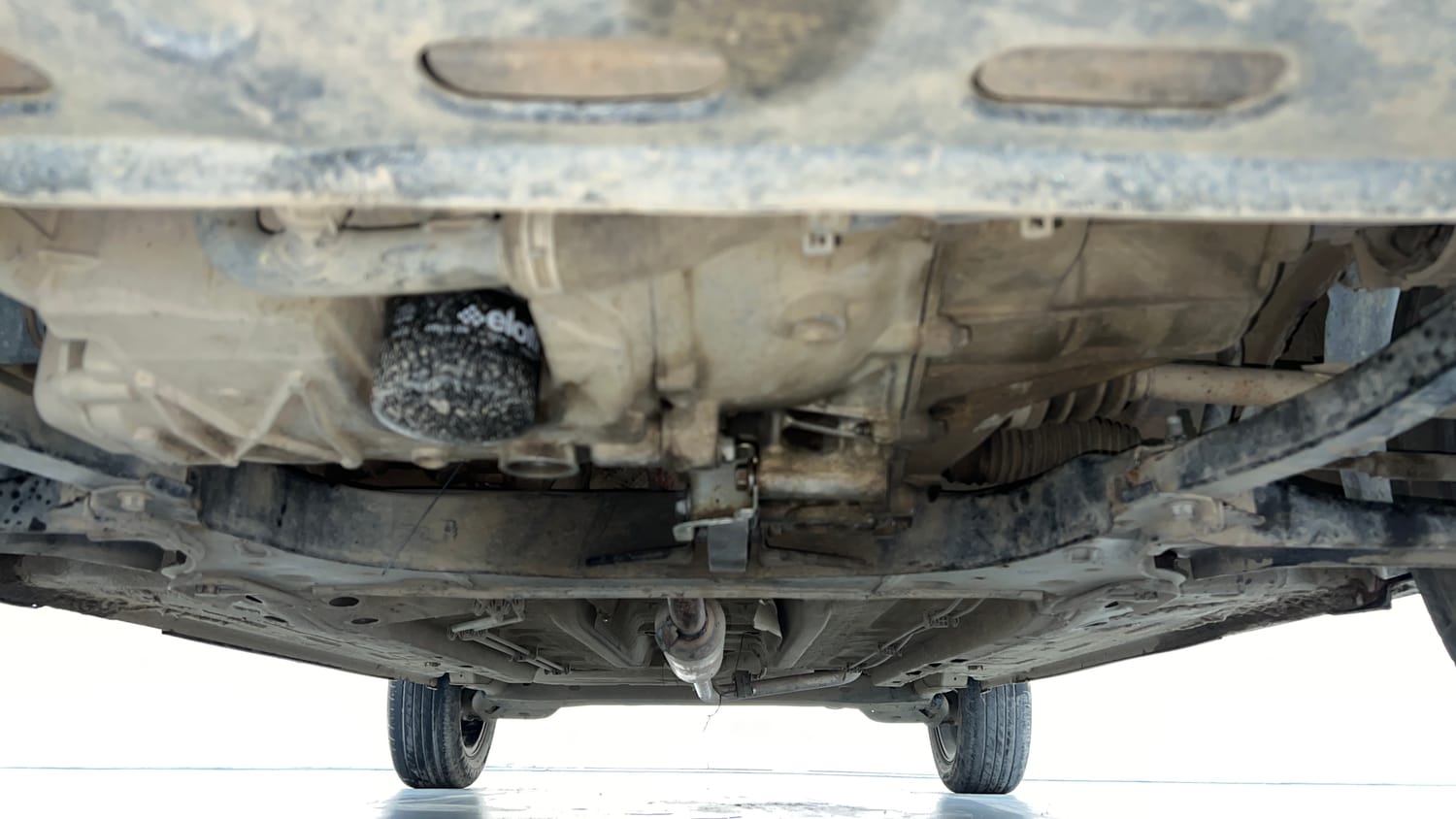 Used 2023 Nissan Magnite XV Executive Petrol Manual extra FRONT LEFT UNDERBODY VIEW