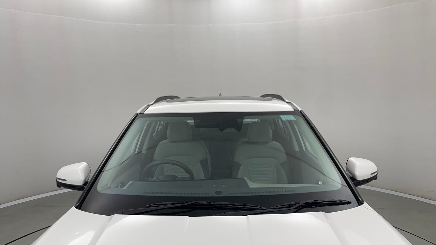 Used 2025 Hyundai Creta 1.5 MPi Petrol MT SX(O) Petrol Manual exterior FRONT WINDSHIELD VIEW