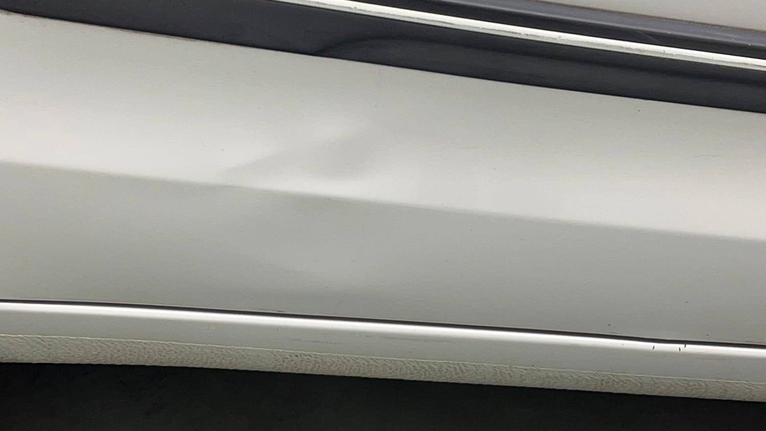 Used 2018 Maruti Suzuki Ertiga ZXI+ Petrol Manual dents MINOR SCRATCH