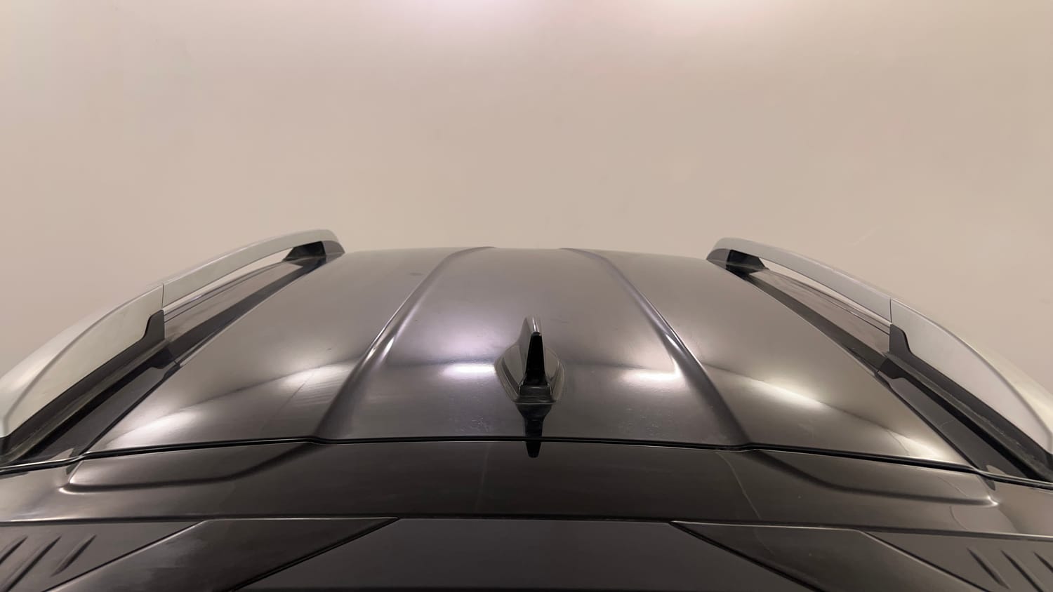 Used 2022 Renault Kiger RXT (O) MT Dual Tone Petrol Manual exterior EXTERIOR ROOF VIEW