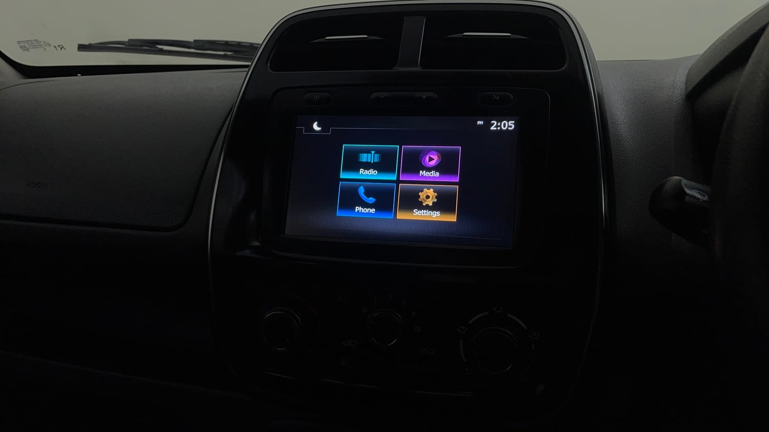 Used 2019 Renault Kwid RXT Opt Petrol Manual top_features Touch screen infotainment system