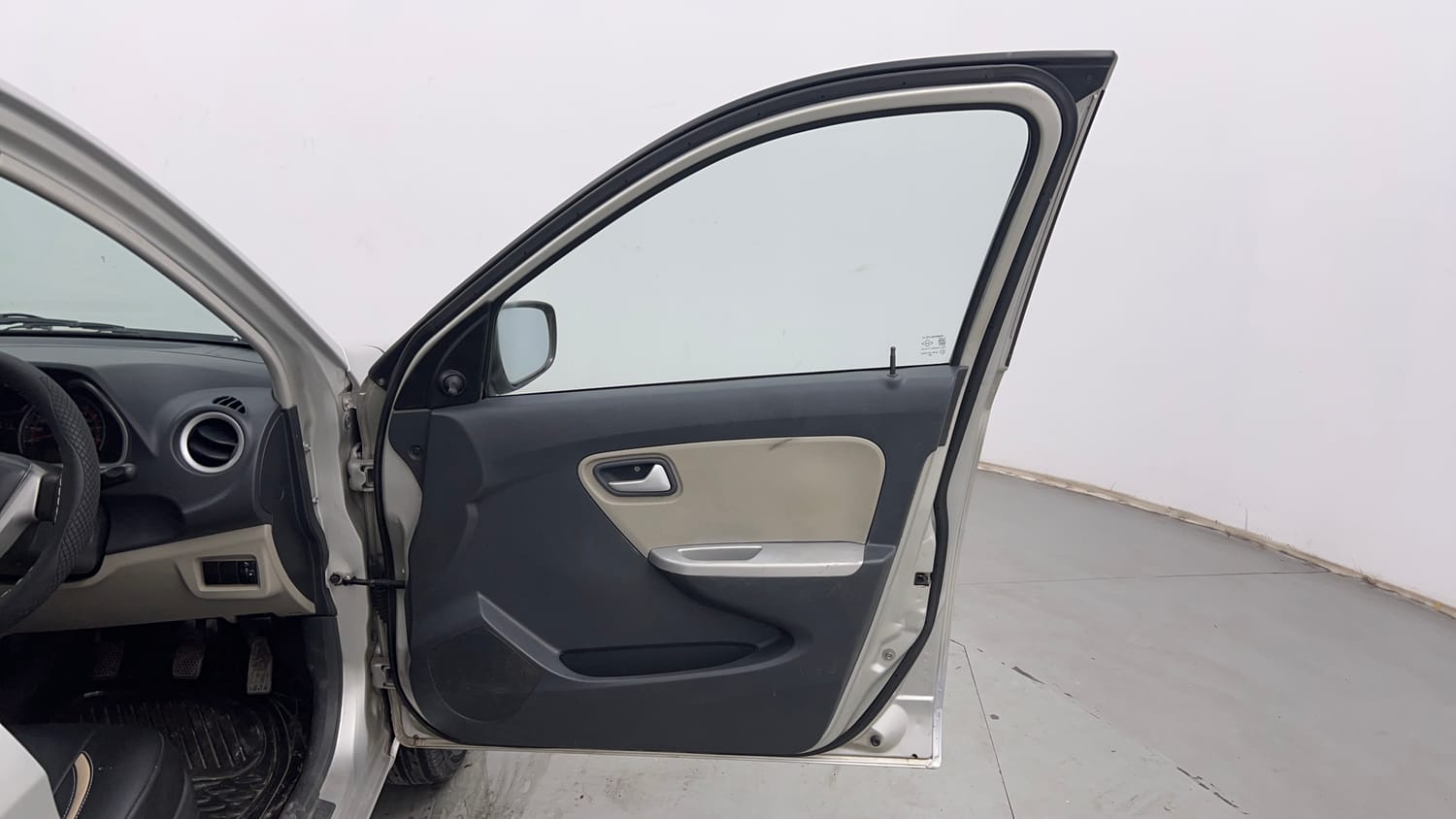 Used 2015 Maruti Suzuki Alto K10 VXi Petrol Manual interior RIGHT FRONT DOOR OPEN VIEW