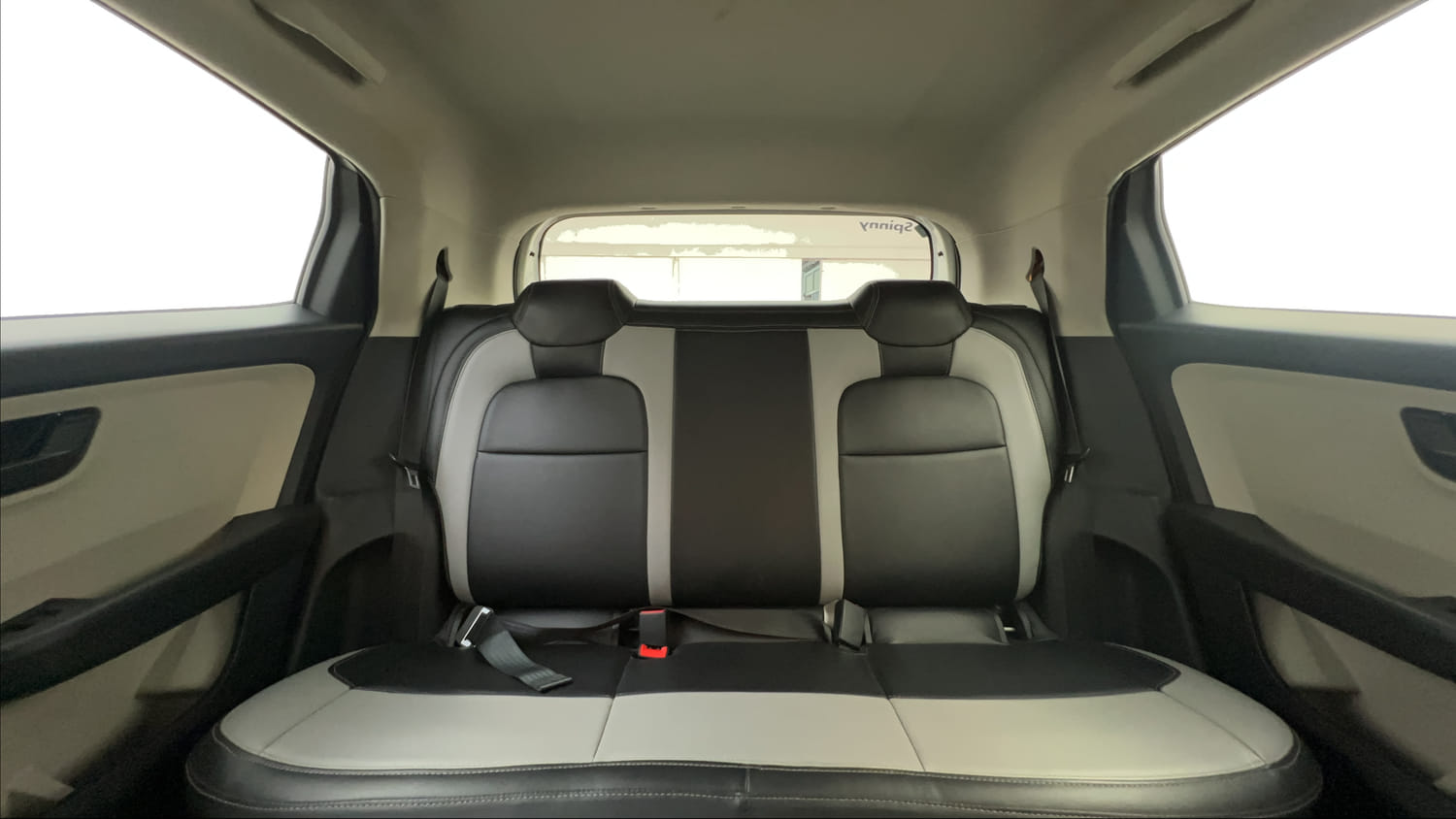 Used 2022 Tata Altroz XT Petrol Petrol Manual interior REAR SEAT CONDITION VIEW