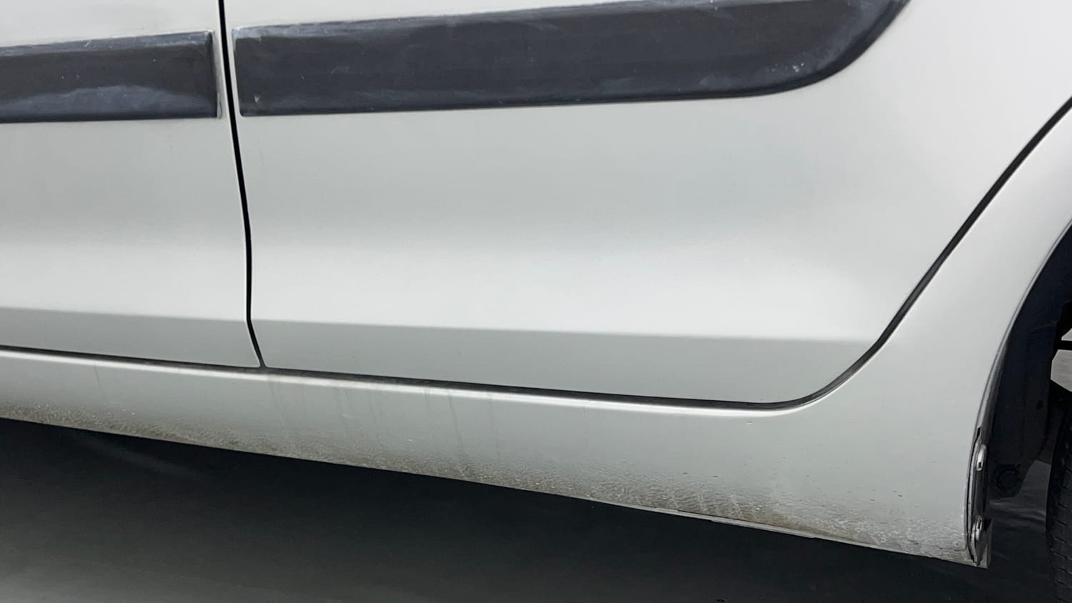 Used 2016 Maruti Suzuki Swift Dzire VXI Petrol Manual dents MINOR DENT