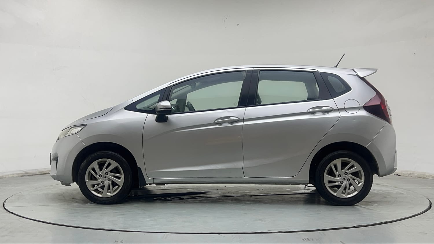 Used 2016 Honda Jazz VX Petrol Petrol Manual exterior LEFT SIDE VIEW
