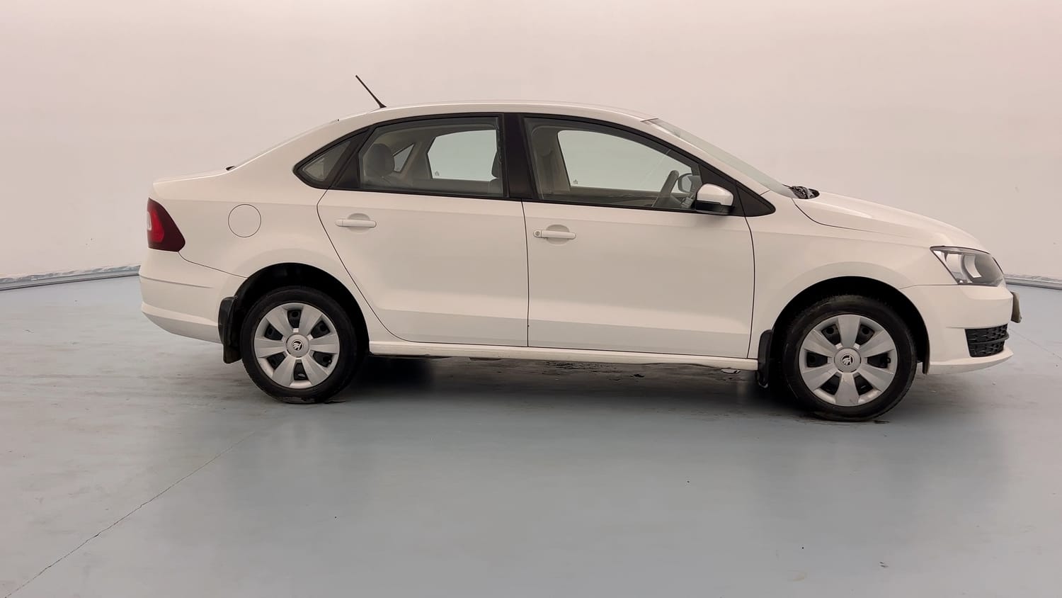 Used 2020 Skoda Rapid Active 1.0 TSI MT Petrol Manual exterior RIGHT SIDE VIEW