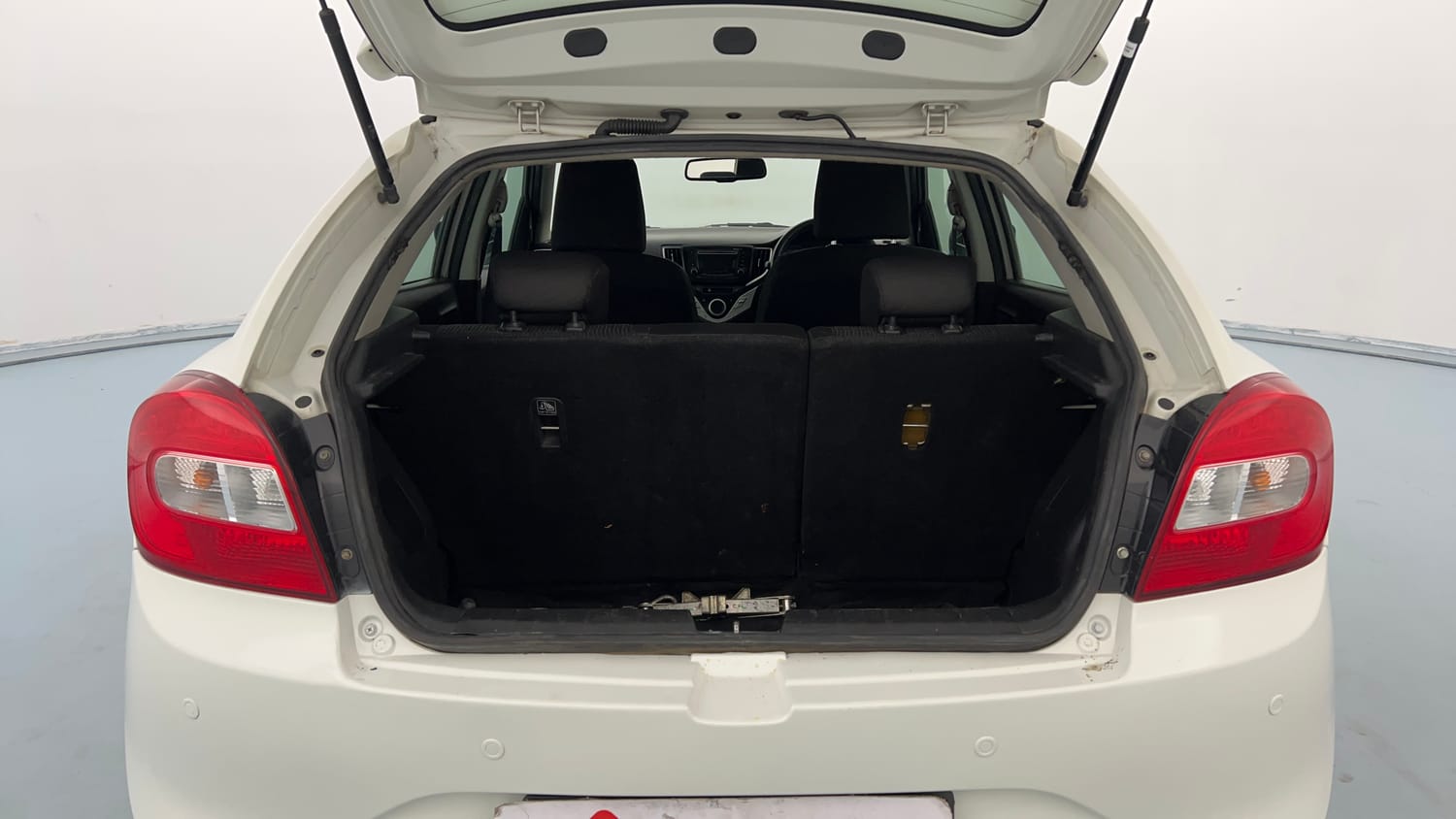 Used 2019 Maruti Suzuki Baleno Zeta 1.2 Petrol Manual interior DICKY INSIDE VIEW