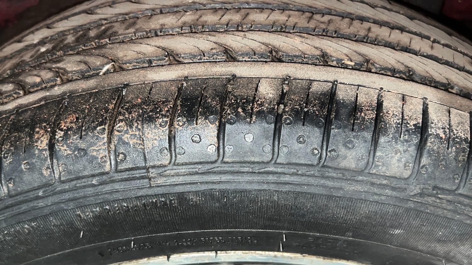 Used 2014 Hyundai Elite i20 Asta 1.2 Petrol Manual tyres LEFT REAR TYRE TREAD VIEW