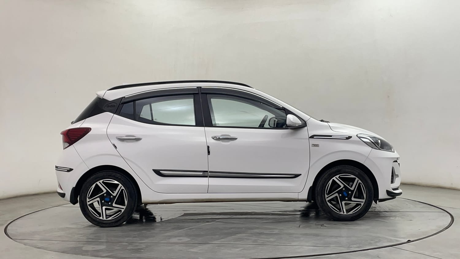 Used 2024 Hyundai Grand i10 Nios Asta 1.2 Kappa AMT Petrol Automatic exterior RIGHT SIDE VIEW