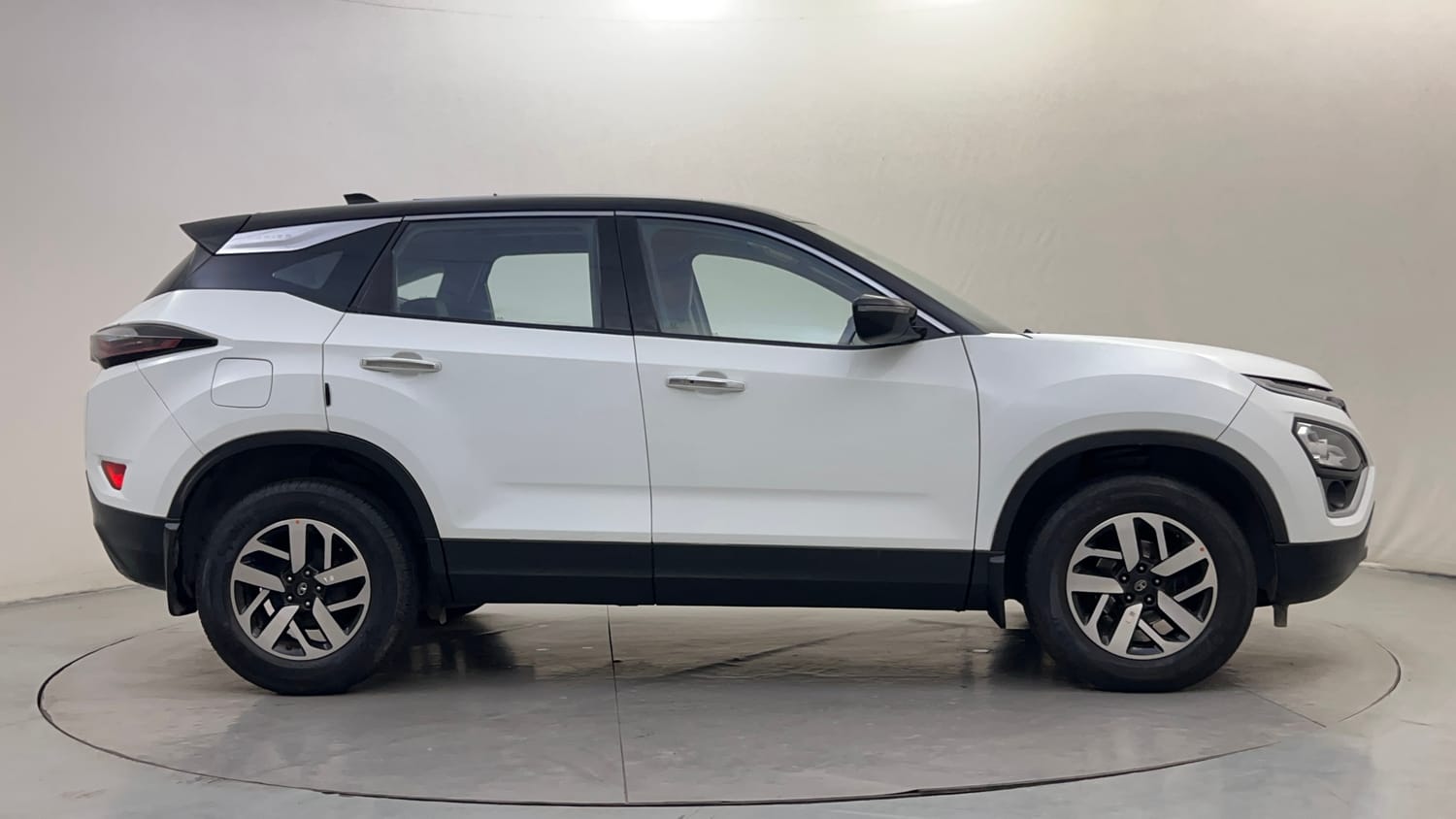 Used 2021 Tata Harrier XZA Plus Dual Tone Diesel Automatic exterior RIGHT SIDE VIEW
