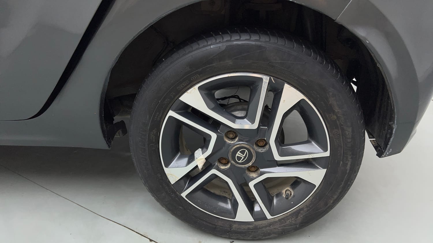 Used 2020 Tata Tiago XZ Plus Petrol Manual tyres LEFT REAR TYRE RIM VIEW