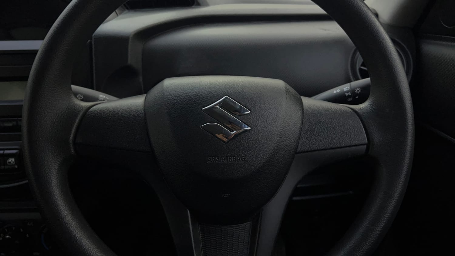 Used 2021 Maruti Suzuki S-Presso VXi Petrol Manual top_features Airbags