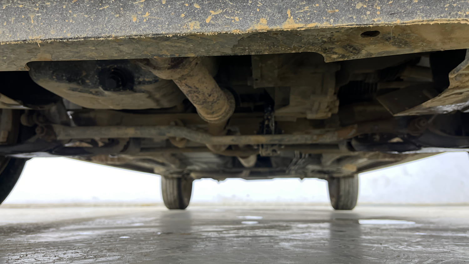 Used 2021 Tata Tigor XZ Plus Petrol Manual extra FRONT LEFT UNDERBODY VIEW