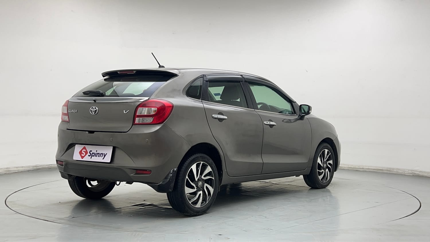 Used 2020 Toyota Glanza V CVT Petrol Automatic exterior RIGHT REAR CORNER VIEW