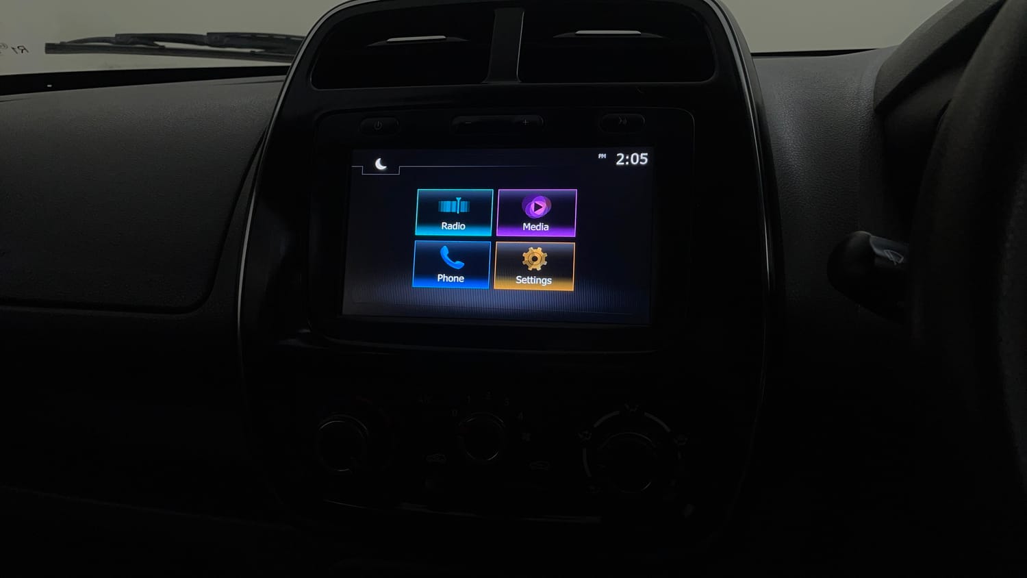 Used 2019 Renault Kwid RXT Opt Petrol Manual top_features Integrated (in-dash) music system