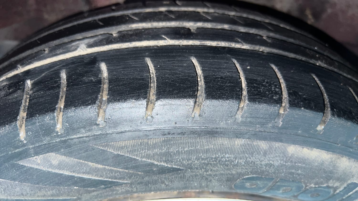Used 2016 Honda Amaze 1.2 S i-VTEC Petrol Manual tyres RIGHT REAR TYRE TREAD VIEW