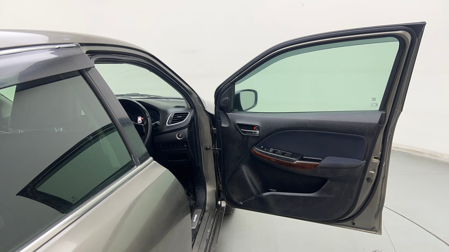 Used 2020 Toyota Glanza V CVT Petrol Automatic interior RIGHT FRONT DOOR OPEN VIEW