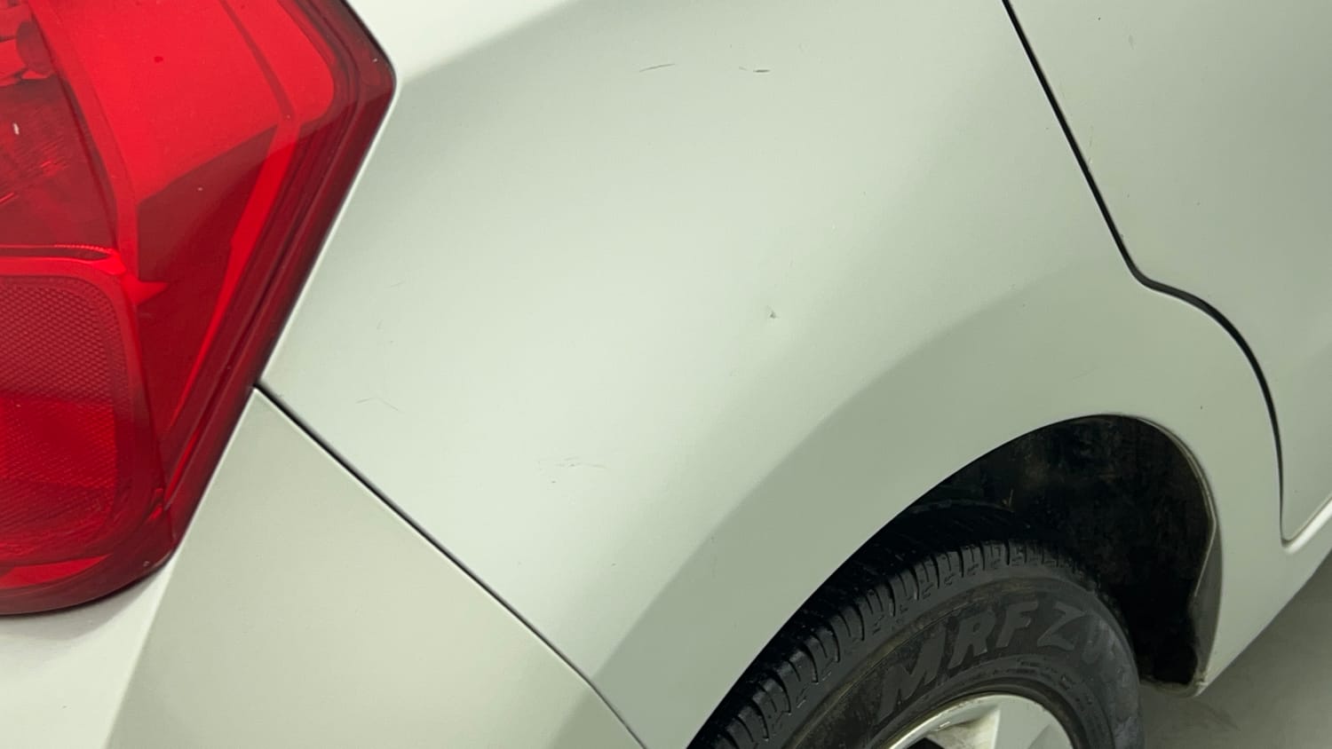 Used 2014 Maruti Suzuki Celerio VXi AMT Petrol Automatic dents MINOR SCRATCH