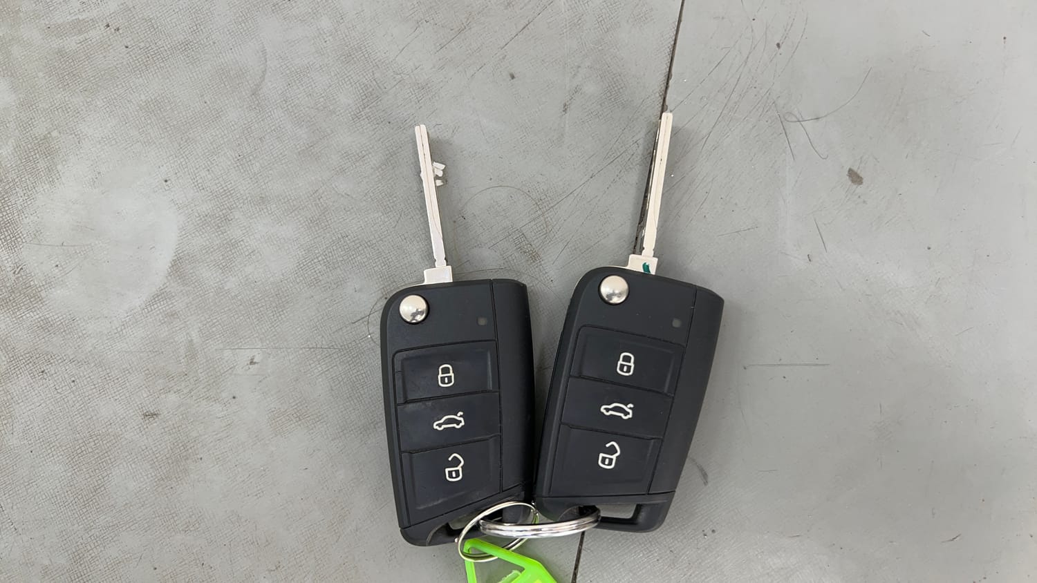 Used 2024 Skoda Slavia Ambition 1.0L TSI AT Petrol Automatic extra CAR KEY VIEW