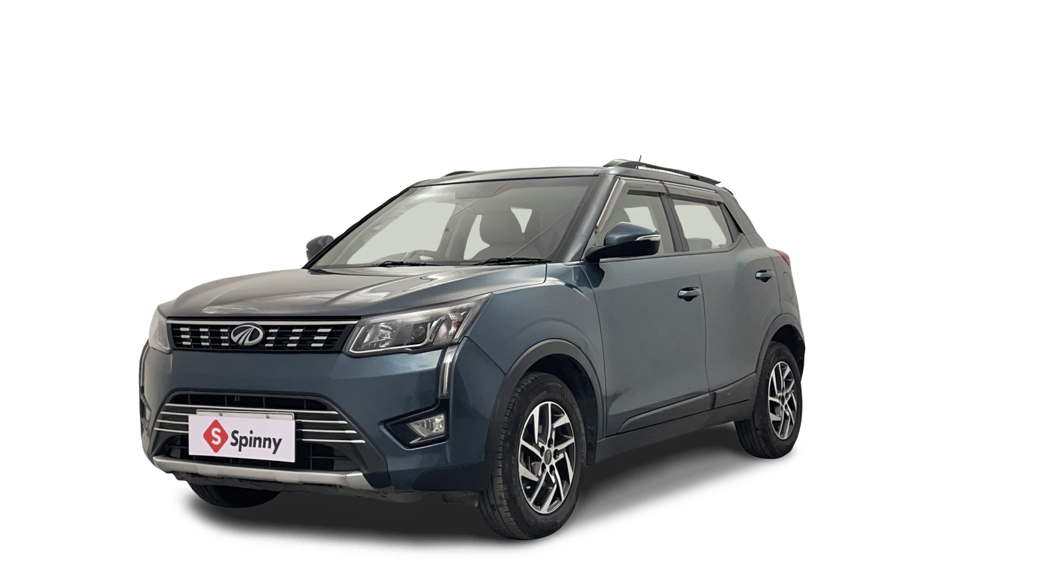 Used 2022 Mahindra XUV 300 W8 (O) 1.5 Diesel AMT Diesel Automatic Image