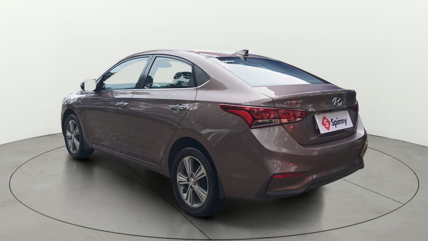 Used 2018 Hyundai Verna SX (O)1.6 VTVT Petrol Manual exterior LEFT REAR CORNER VIEW