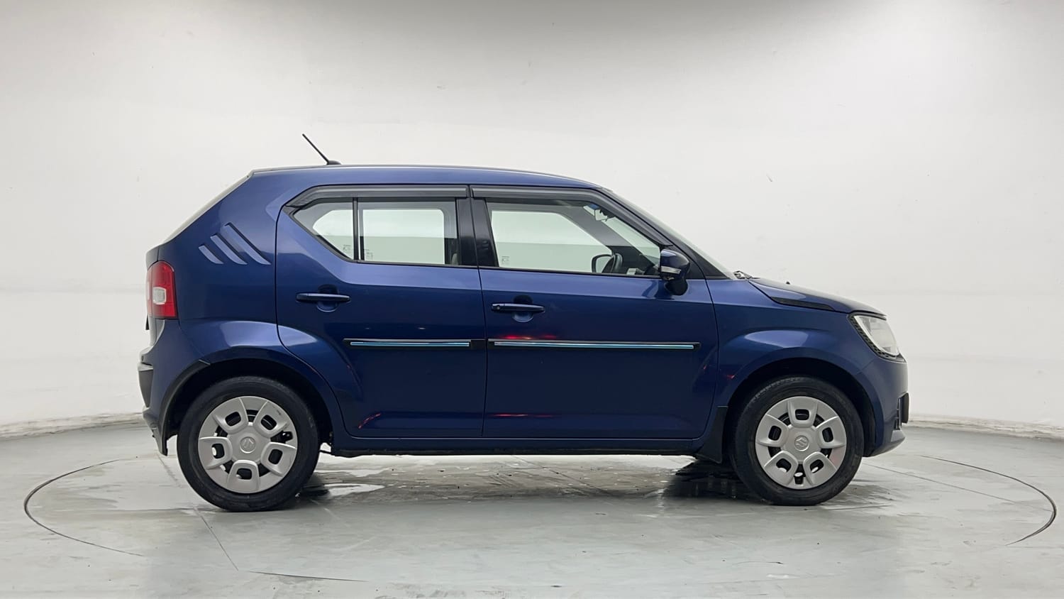 Used 2019 Maruti Suzuki Ignis Delta 1.2 MT Petrol Manual exterior RIGHT SIDE VIEW