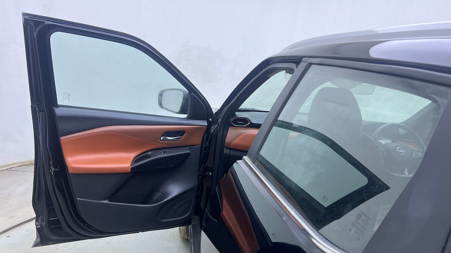 Used 2025 Nissan Magnite Tekna Plus HRAO 1.0 Turbo Petrol MT Petrol Manual interior LEFT FRONT DOOR OPEN VIEW