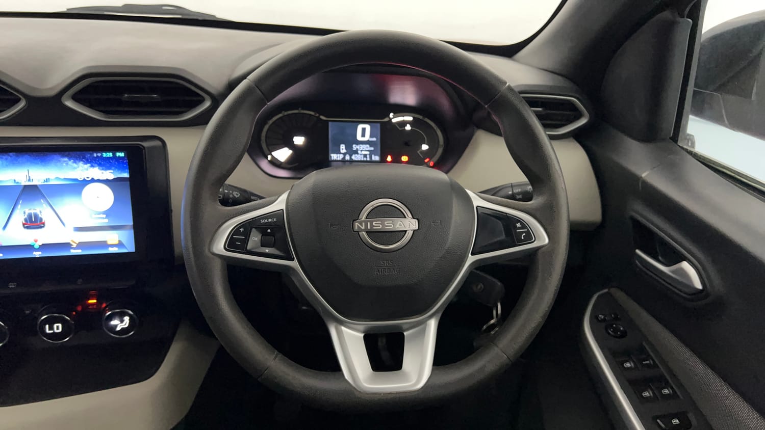 Used 2023 Nissan Magnite XV Executive Petrol Manual interior STEERING VIEW