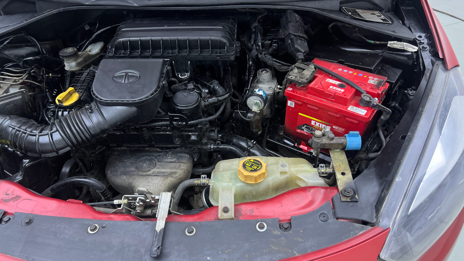 Used 2019 Tata Tiago XZ+ Petrol+cng(outside fitted) Cng Manual engine ENGINE LEFT SIDE VIEW