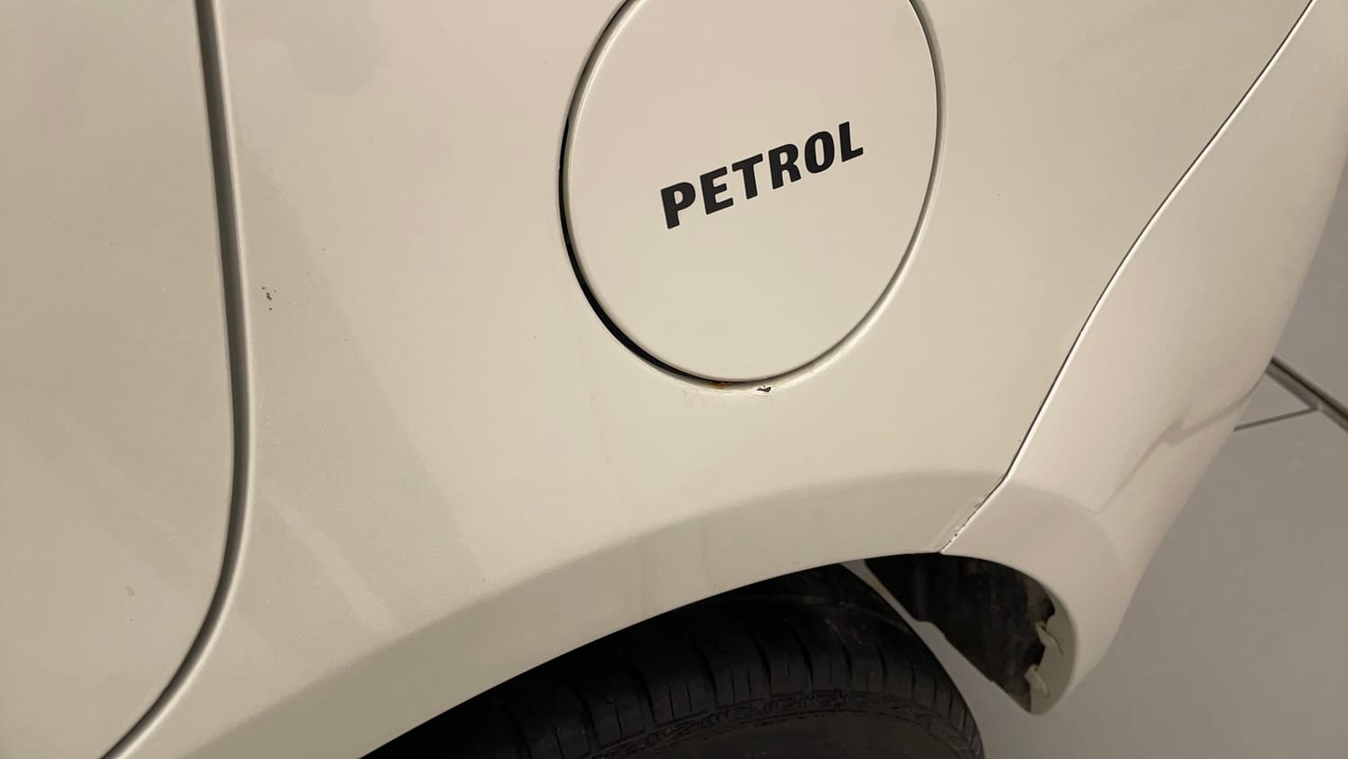 Used 2013 Maruti Suzuki Swift Dzire VXI Petrol Manual dents MINOR SCRATCH