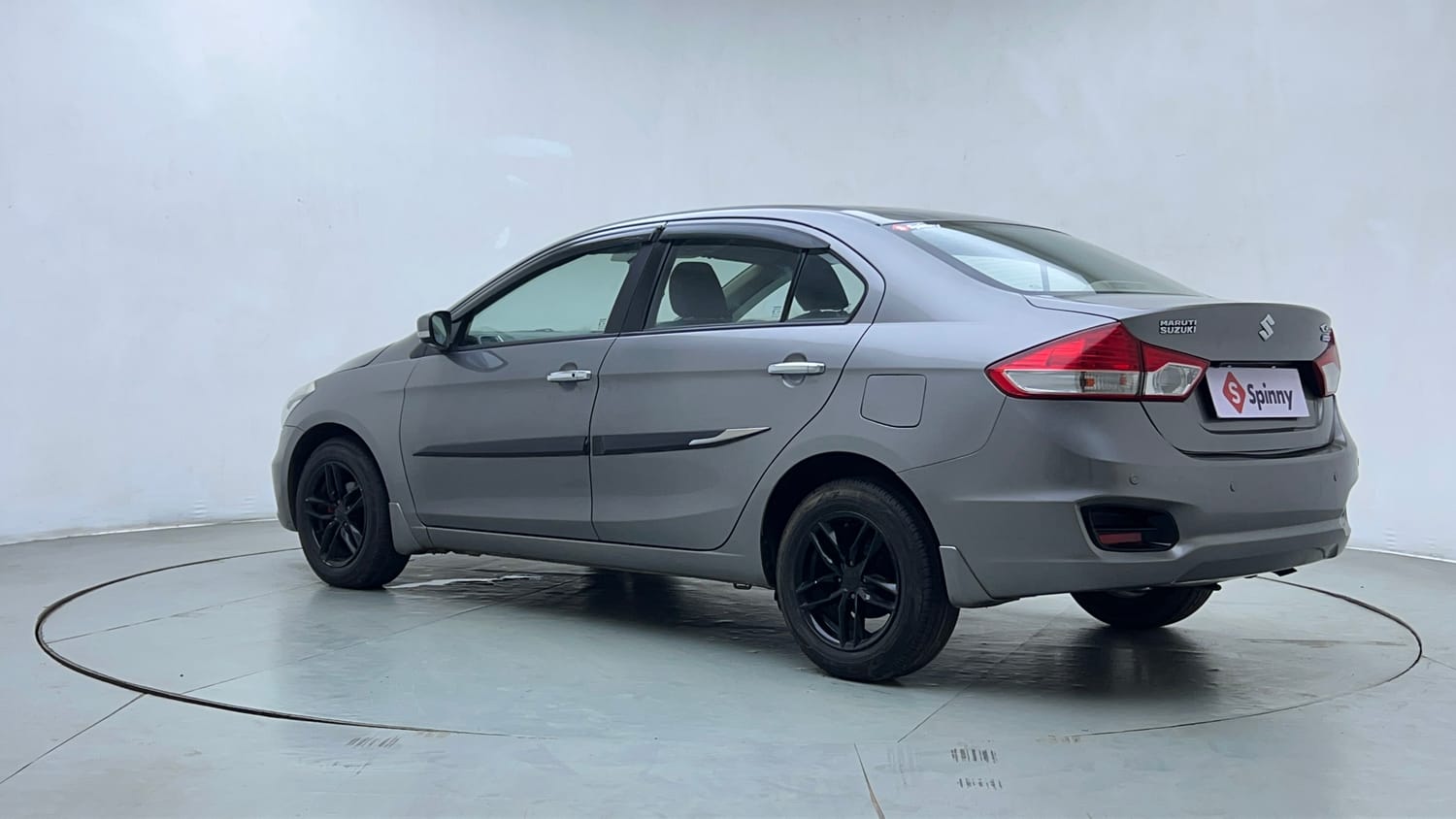 Used 2017 Maruti Suzuki Ciaz Zeta 1.3 Hybrid Diesel Manual exterior LEFT REAR CORNER VIEW
