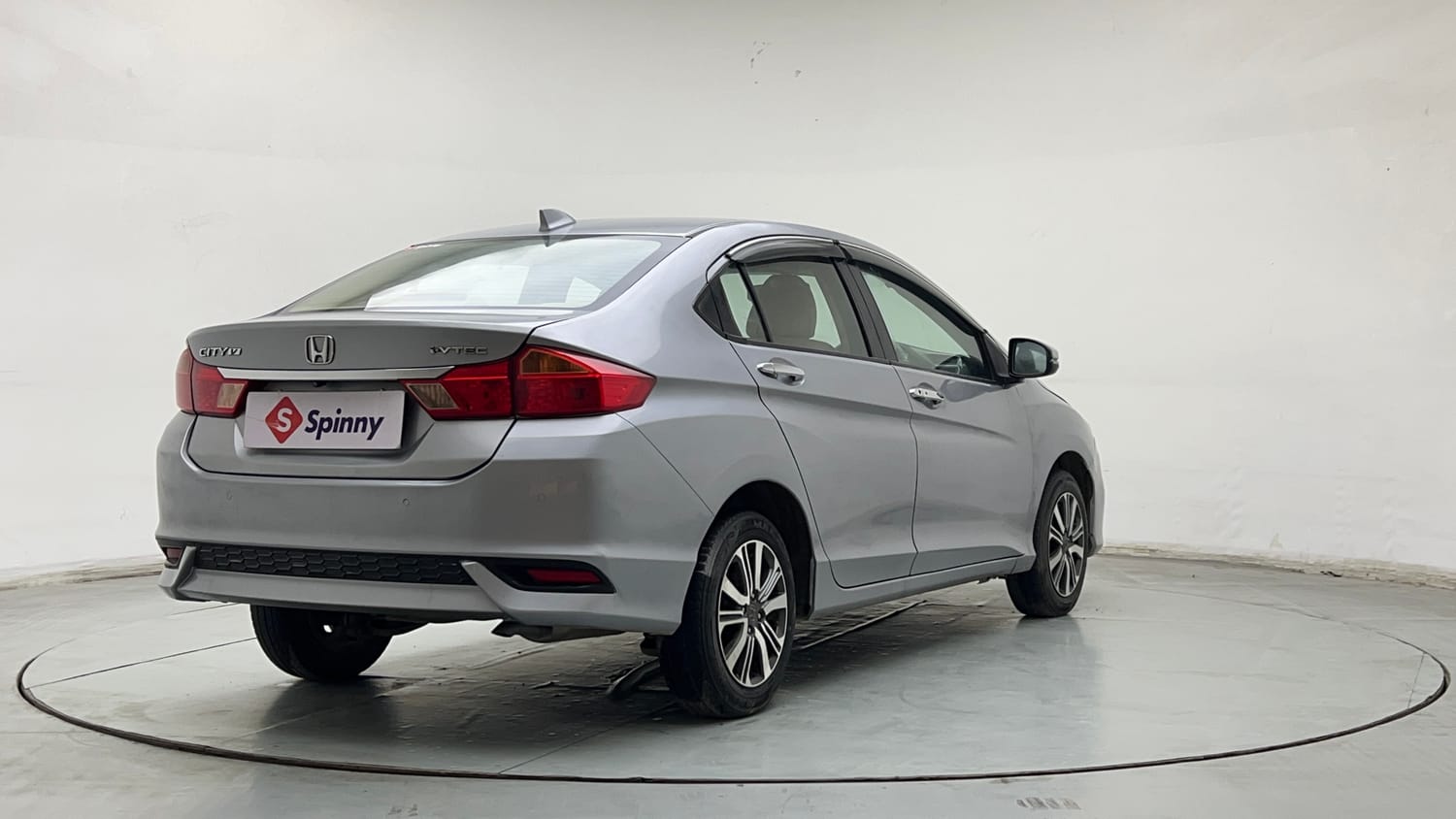 Used 2019 Honda City V CVT Petrol Petrol Automatic exterior RIGHT REAR CORNER VIEW