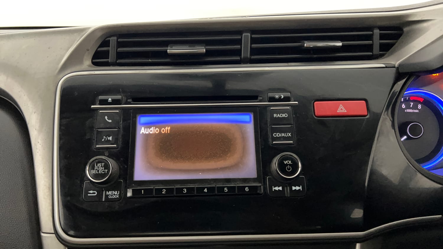 Used 2014 Honda City V Petrol Manual top_features Integrated (in-dash) music system