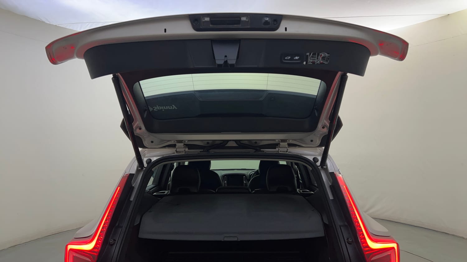 Used 2023 Volvo XC40 B4 Ultimate Petrol Automatic interior DICKY DOOR OPEN VIEW