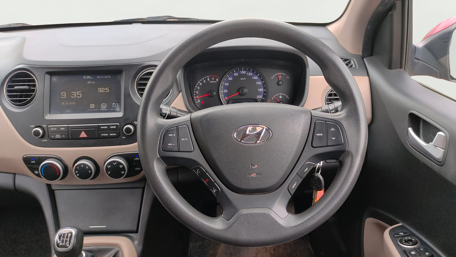 Used 2017 Hyundai Xcent SX 1.2 Petrol Manual interior STEERING VIEW