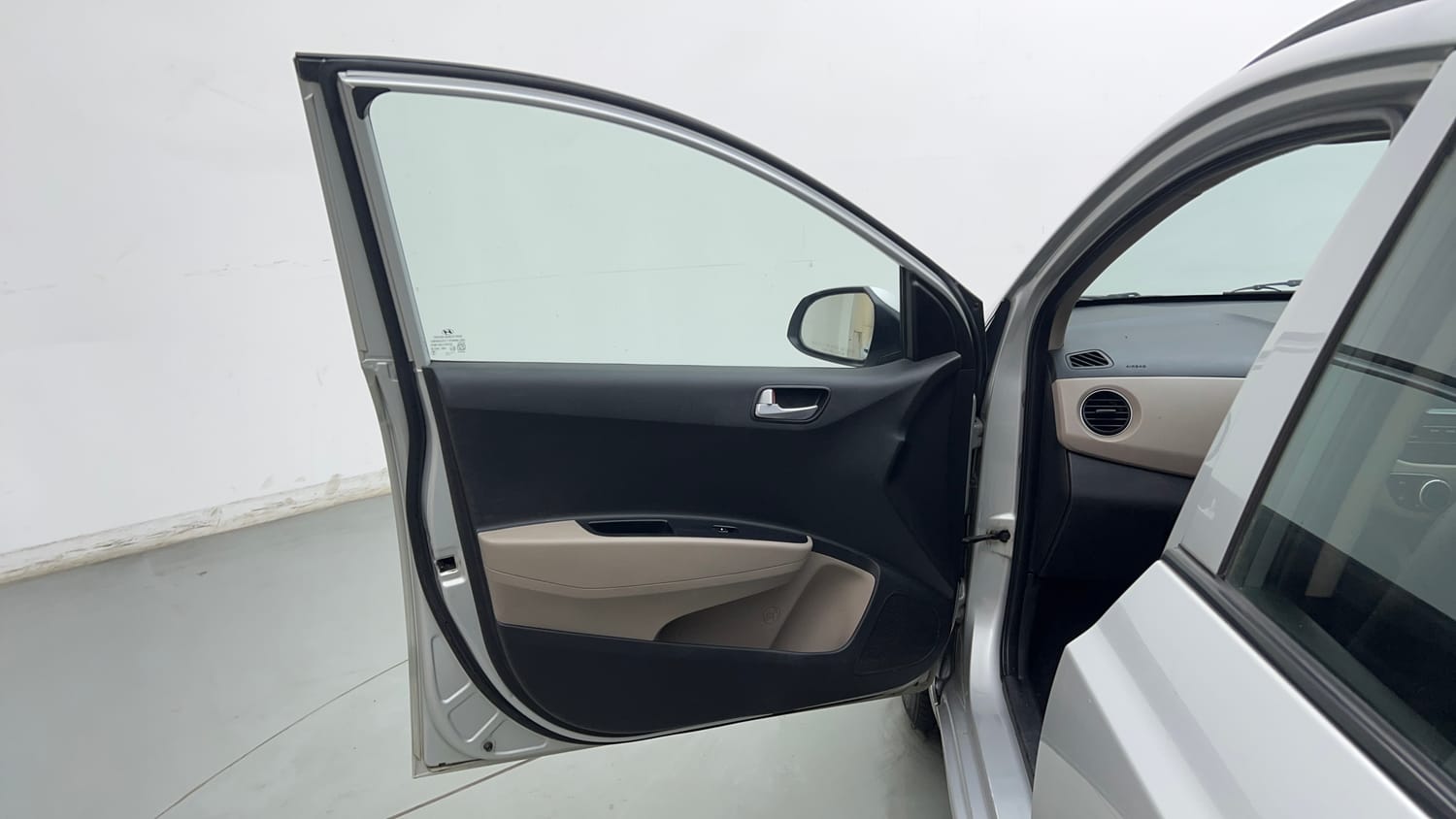 Used 2017 Hyundai Grand i10 Sportz 1.2 Kappa VTVT Petrol Manual interior LEFT FRONT DOOR OPEN VIEW